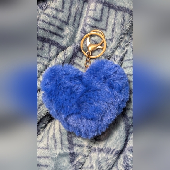 Blue Heart-Shaped Keychain (New) - Picture 7 of 7